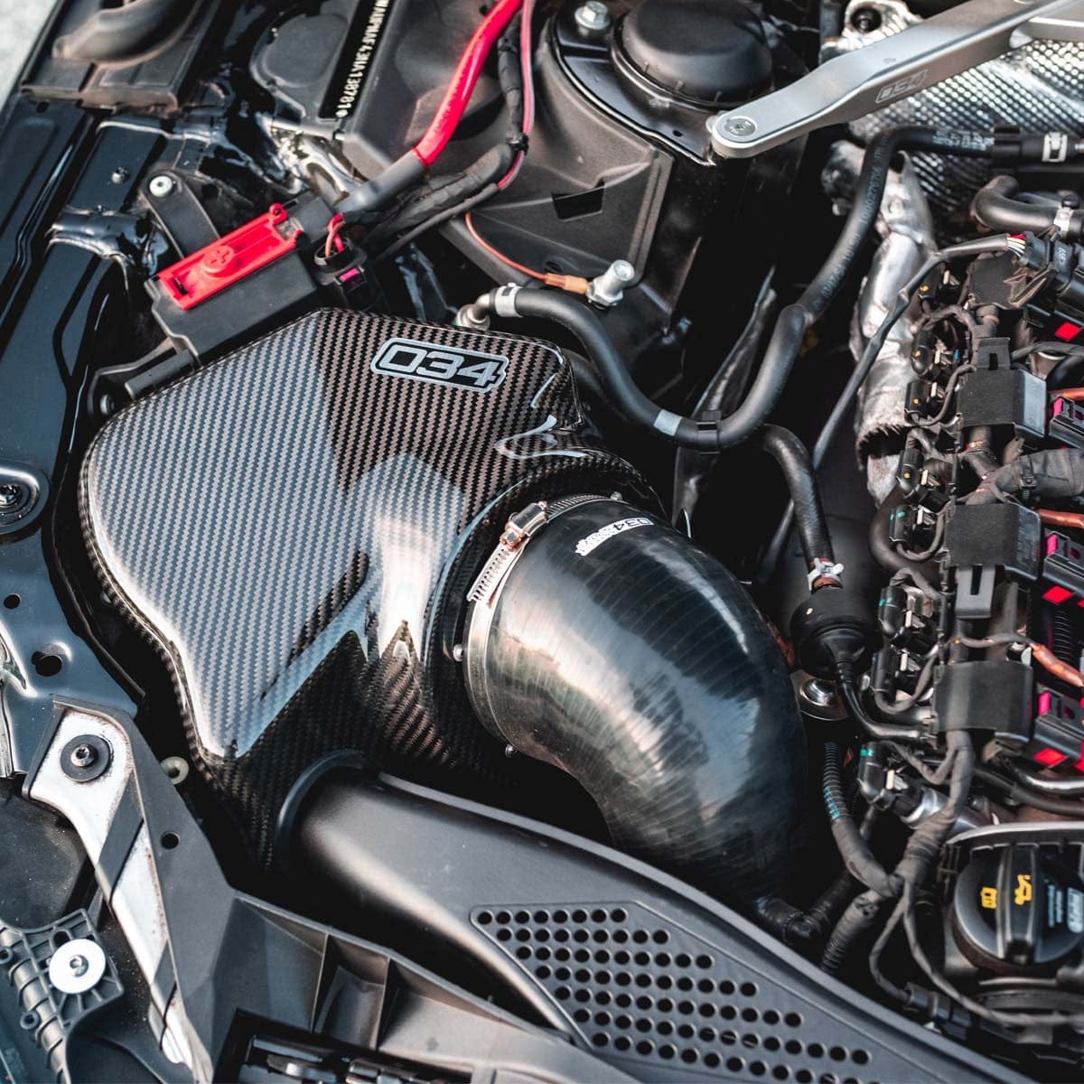 034 Motorsport -  Audi B9 A4/A5 2.0 TFSI X34 Carbon Fibre Cold Air Intake - 034-108-1051